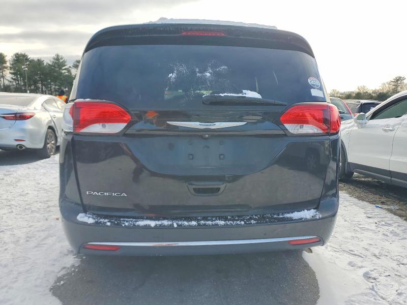Photo 6 from auction – 2017 CHRYSLER PACIFICA with VIN 2C4RC1BG3HR823859