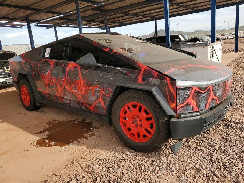 Photo 4 from auction – 2024 TESLA CYBERTRUCK with VIN 7G2CEHED2RA032014
