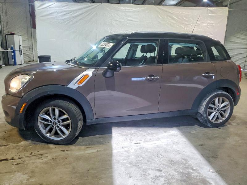 MINI COOPER COU 2012 with VIN WMWZB3C53CWM29934 - Photo from auction