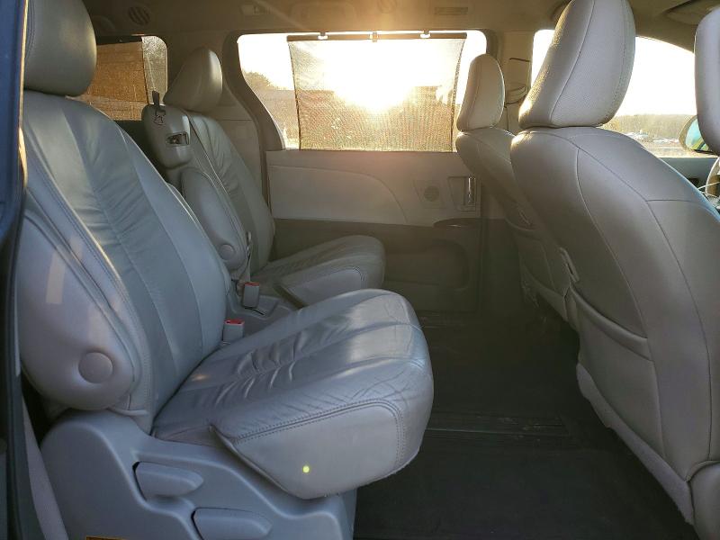Photo 11 from auction – 2011 TOYOTA SIENNA with VIN 5TDYK3DC8BS009922