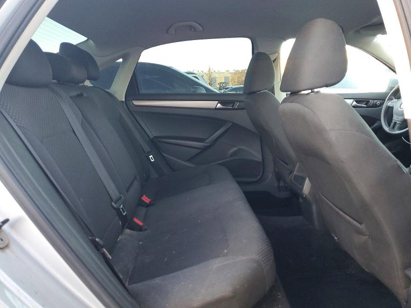 Photo 10 from auction – 2013 VOLKSWAGEN PASSAT S with VIN 1VWAP7A32DC080470