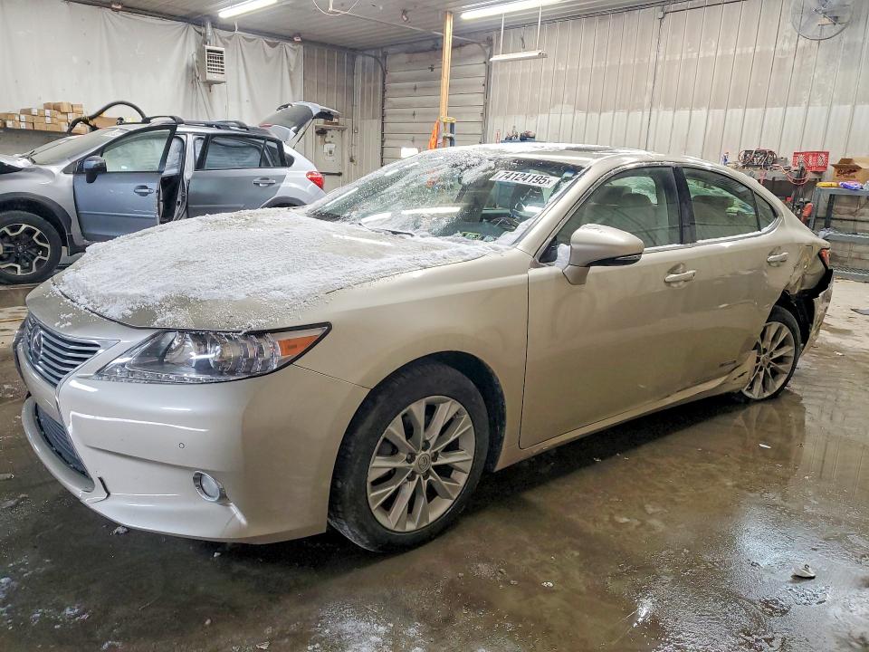 LEXUS ES 300H 2013 with VIN JTHBW1GG0D2013405 - Photo from auction