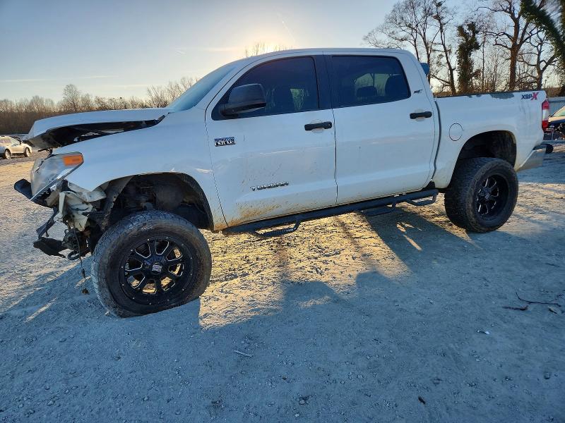 TOYOTA TUNDRA CRE 2015 with VIN 5TFDW5F15FX447596 - Photo from auction