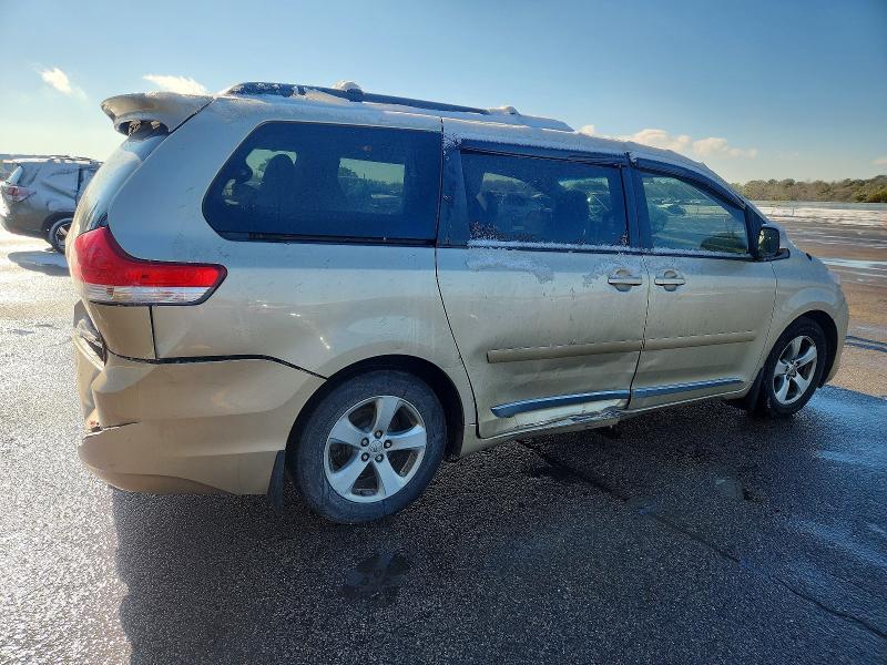 Photo 3 from auction – 2013 TOYOTA SIENNA LE with VIN 5TDKK3DC6DS369019