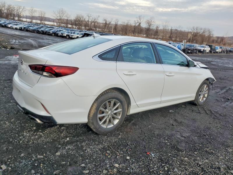 Photo 3 from auction – 2018 HYUNDAI SONATA SE with VIN 5NPE24AF5JH605274