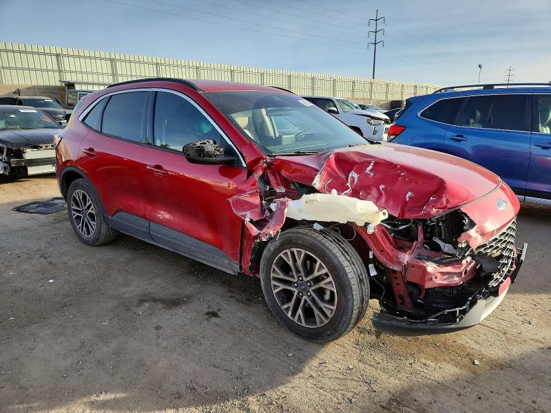 Photo 4 from auction – 2022 FORD ESCAPE with VIN 1FMCU0H63NUB20302