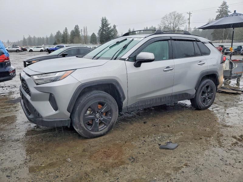 Photo 1 from auction – 2022 TOYOTA RAV4 XLE with VIN 2T3P1RFV3NW263072