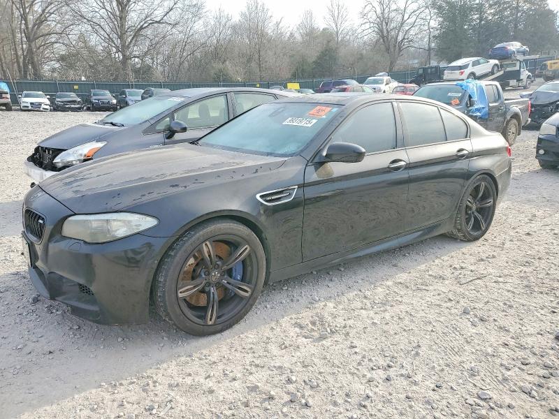BMW M5 2013 with VIN WBSFV9C56DC772717 - Photo from auction