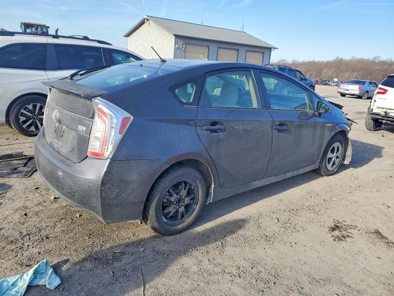 Foto 3 de la subasta – 2012 TOYOTA PRIUS con VIN JTDKN3DU0C1532632