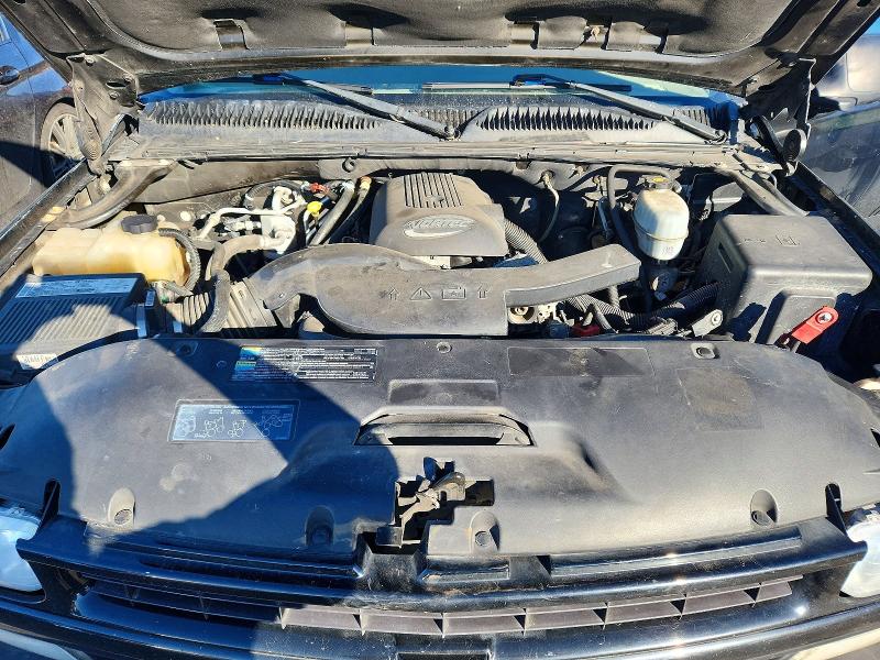 Photo 11 from auction – 2005 CHEVROLET SUBURBAN K with VIN 3GNFK16Z55G166038