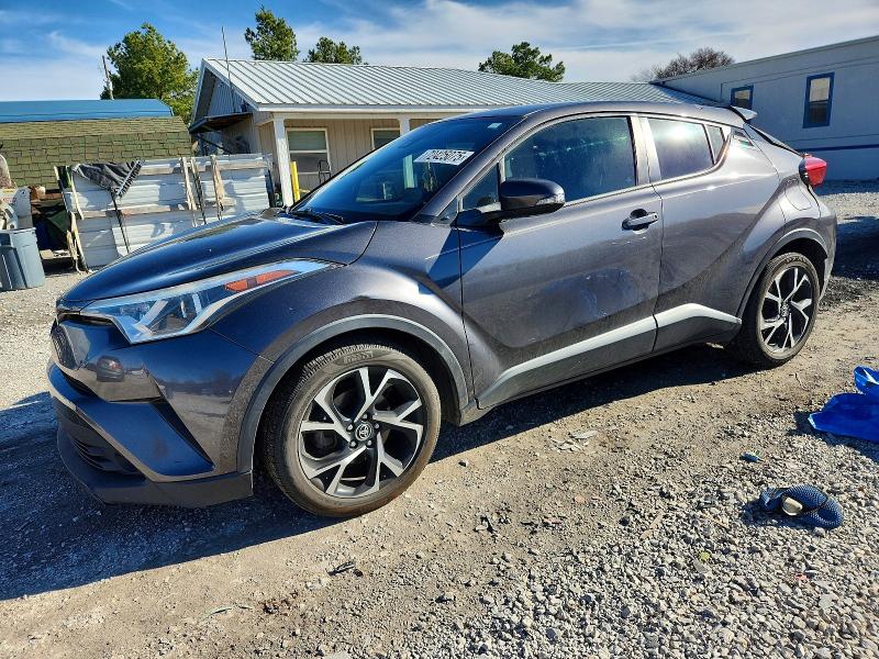 TOYOTA C-HR XLE 2019 z numerem VIN NMTKHMBX0KR093748 - Zdjęcie z aukcji