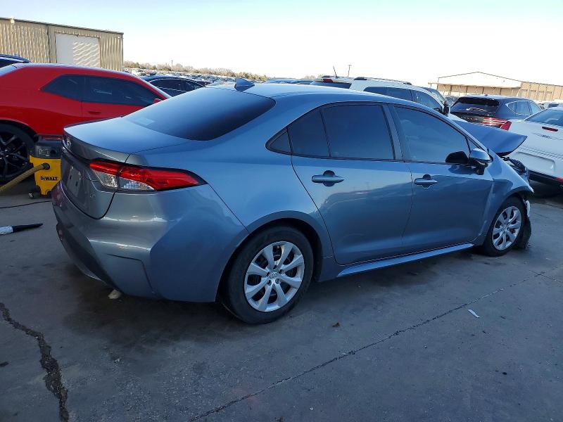 Photo 3 from auction – 2022 TOYOTA COROLLA LE with VIN 5YFEPMAE7NP305897