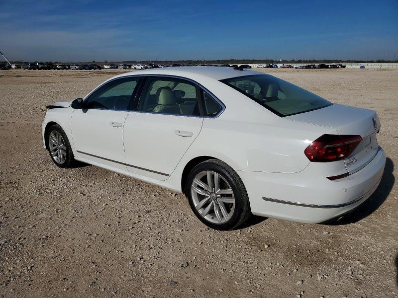 Photo 2 from auction – 2017 VOLKSWAGEN PASSAT SE with VIN 1VWGT7A31HC049237