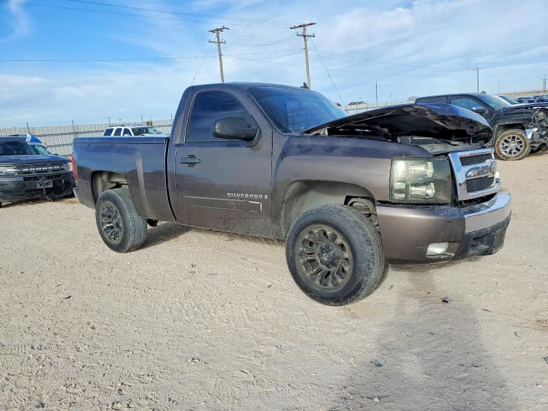 Photo 4 from auction – 2008 CHEVROLET SILVERADO with VIN 1GCEC14CX8Z217179