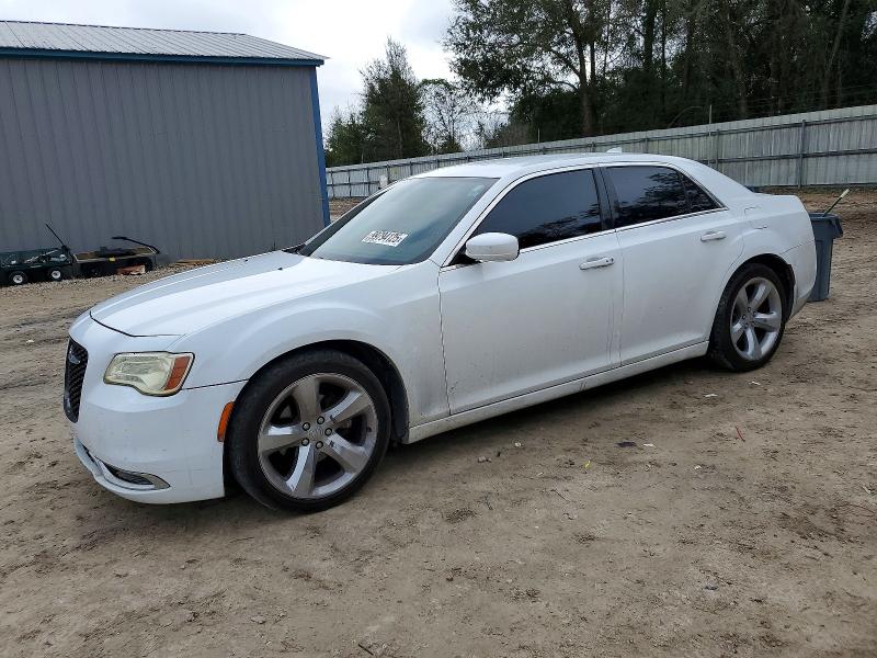 CHRYSLER 300 2015 with VIN 2C3CCAAG6FH920729 - Photo from auction
