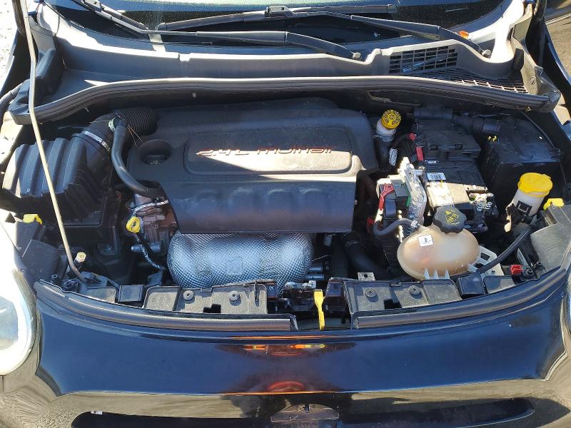 Photo 11 from auction – 2016 FIAT 500X POP with VIN ZFBCFXAT0GP330449