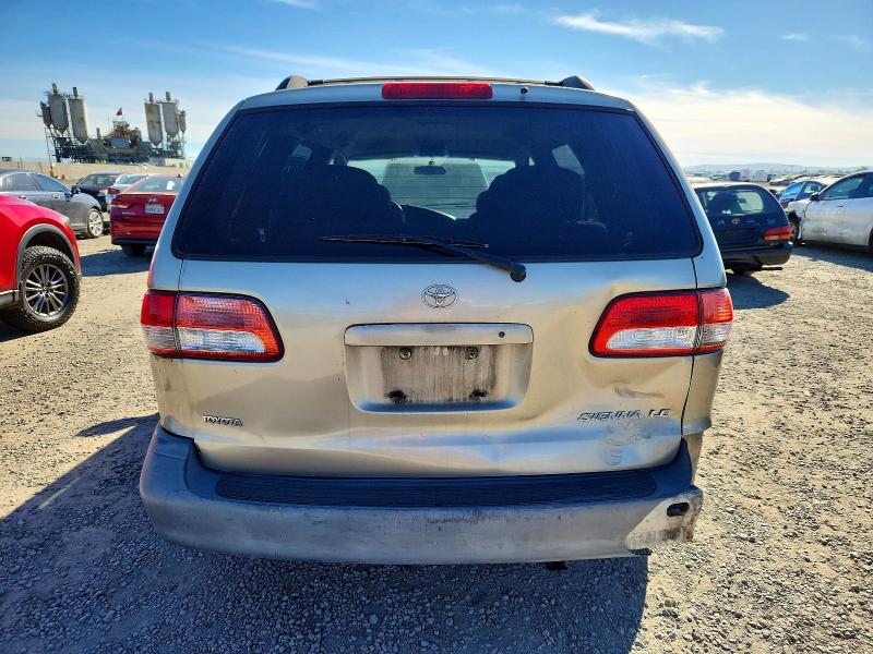 Photo 6 from auction – 2002 TOYOTA SIENNA LE with VIN 4T3ZF13C52U496445