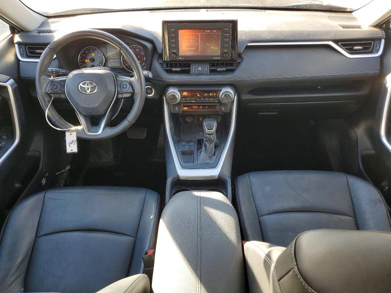 Photo 8 from auction – 2021 TOYOTA RAV4 XLE P with VIN 2T3C1RFV8MW157942