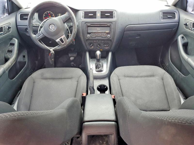 Photo 8 from auction – 2013 VOLKSWAGEN JETTA BASE with VIN 3VW2K7AJ8DM444701