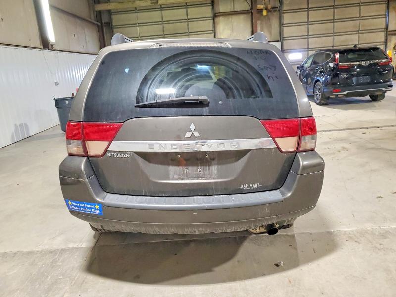 Photo 6 from auction – 2011 MITSUBISHI ENDEAVOR L with VIN 4A4JN2AS4BE035916