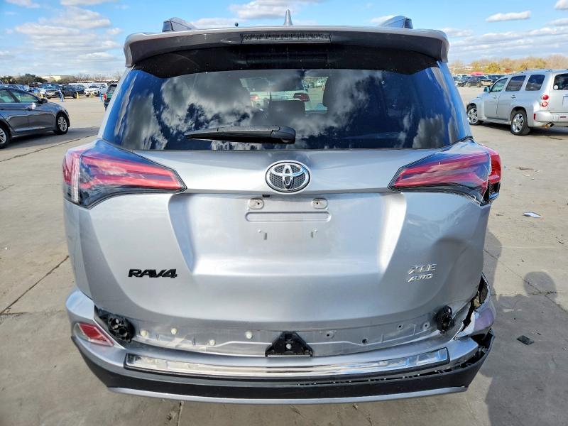 Photo 6 from auction – 2018 TOYOTA RAV4 ADVEN with VIN 2T3RFREV5JW840366