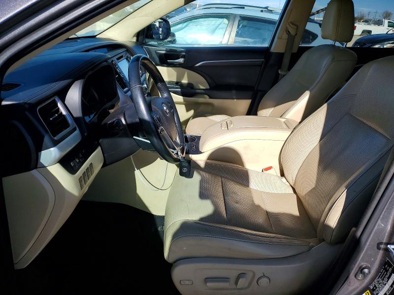 Photo 7 from auction – 2016 TOYOTA HIGHLANDER with VIN 5TDDKRFH1GS351486