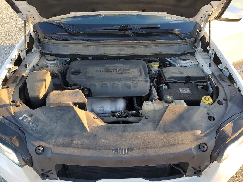 Photo 12 from auction – 2019 JEEP CHEROKEE L with VIN 1C4PJLCB1KD365809