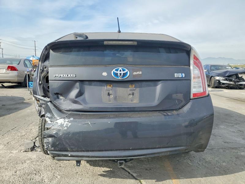 Photo 6 from auction – 2014 TOYOTA PRIUS with VIN JTDKN3DU2E1740160