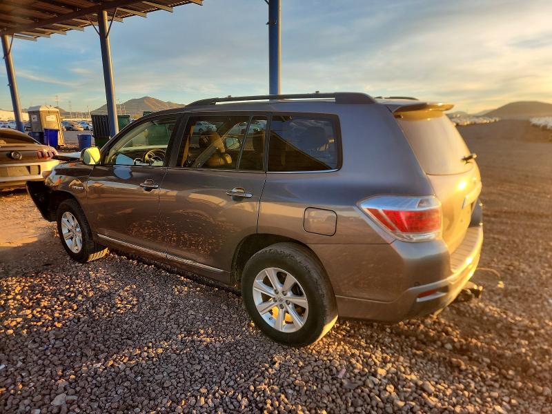 Photo 2 from auction – 2013 TOYOTA HIGHLANDER with VIN JTEBC3EH8D2016078