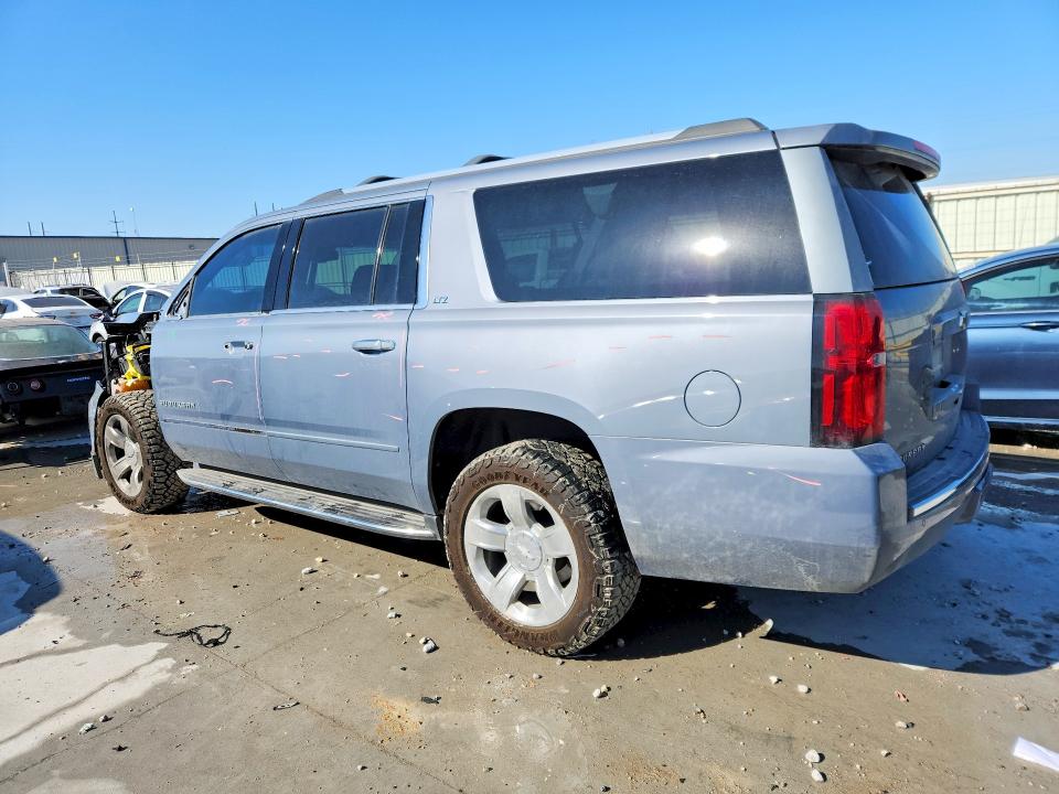 Photo 2 from auction – 2015 CHEVROLET SUBURBAN with VIN 1GNSKKKC5FR730682