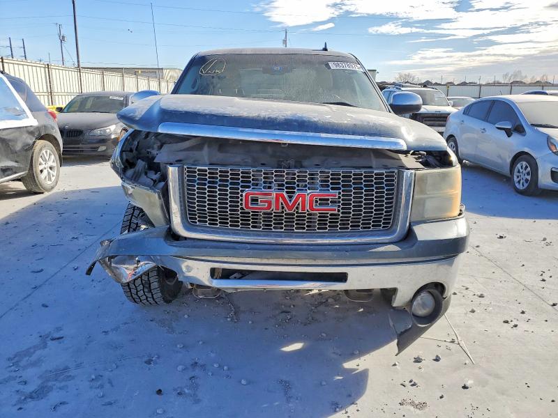 Zdjęcie 5 z aukcji – 2008 GMC SIERRA C15 z VIN 2GTEC13J581334936