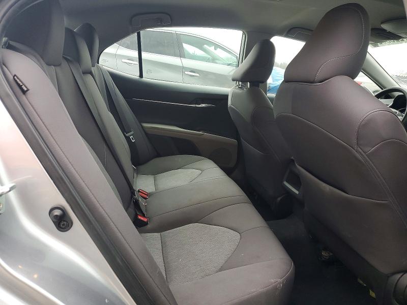 Photo 10 from auction – 2022 TOYOTA CAMRY with VIN 4T1C11AK1NU656753