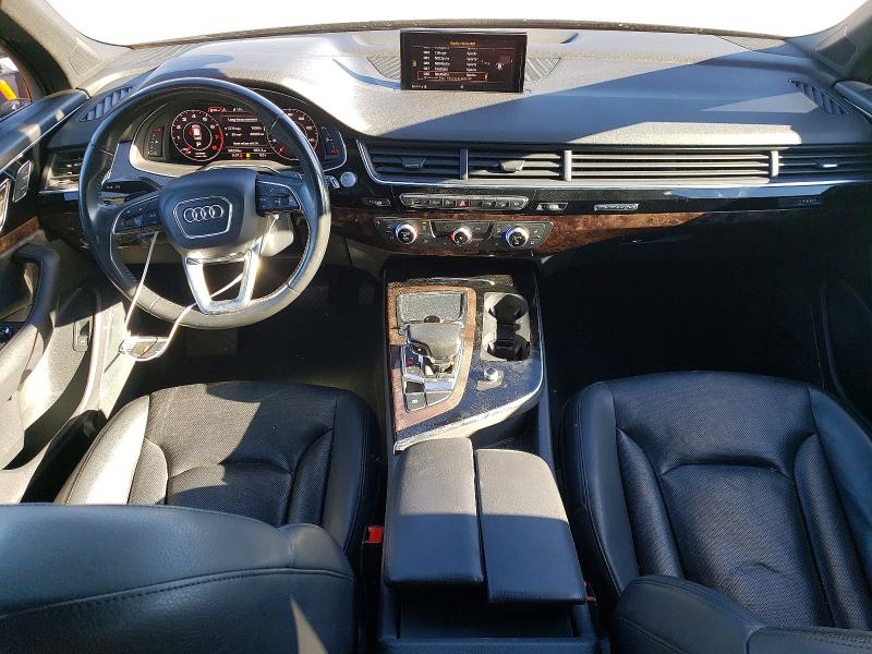 Photo 8 from auction – 2018 AUDI Q7 PREMIUM with VIN WA1LAAF70JD000962