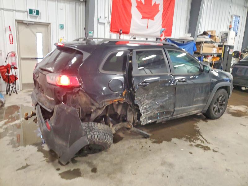 Photo 3 from auction – 2019 JEEP CHEROKEE T with VIN 1C4PJMBXXKD148990