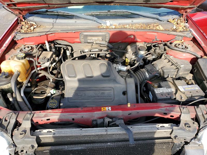 Photo 12 from auction – 2004 FORD ESCAPE with VIN 1FMCU03194KA78403