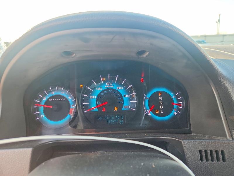Photo 9 from auction – 2012 FORD FUSION SE with VIN 3FAHP0HA6CR282196
