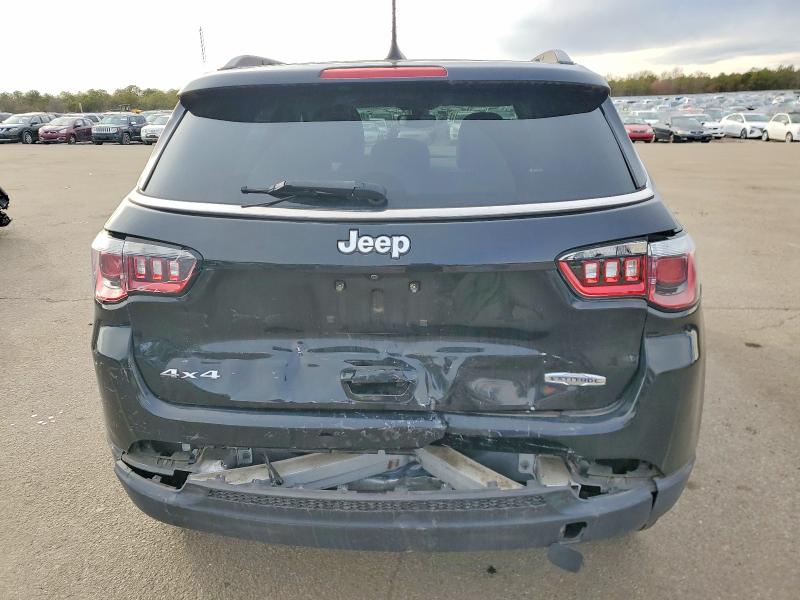 Photo 6 from auction – 2019 JEEP COMPASS with VIN 3C4NJDBB3KT653436