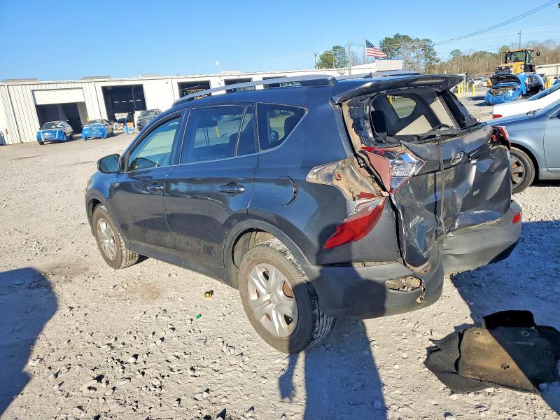 Photo 2 from auction – 2015 TOYOTA RAV4 with VIN JTMZFREV8FD080129