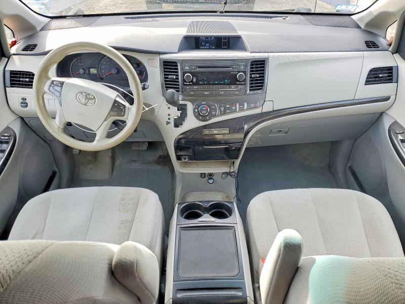 Photo 8 from auction – 2014 TOYOTA SIENNA LE with VIN 5TDKK3DC2ES463769