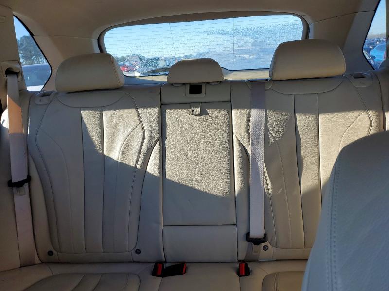 Photo 10 from auction – 2015 BMW X5 XDRIVE3 with VIN 5UXKR0C54F0P16011