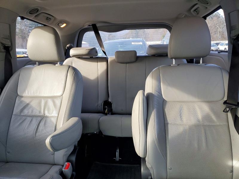 Photo 10 from auction – 2017 TOYOTA SIENNA XLE with VIN 5TDDZ3DC3HS166454