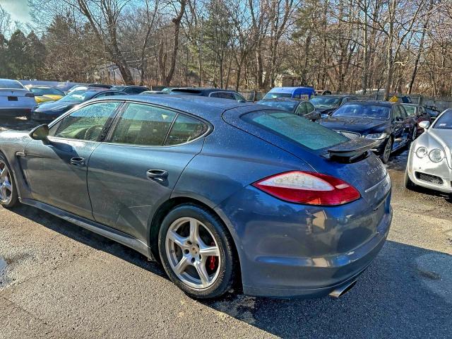 Photo 3 from auction – 2013 PORSCHE PANAMERA 2 with VIN WP0AA2A77DL010215