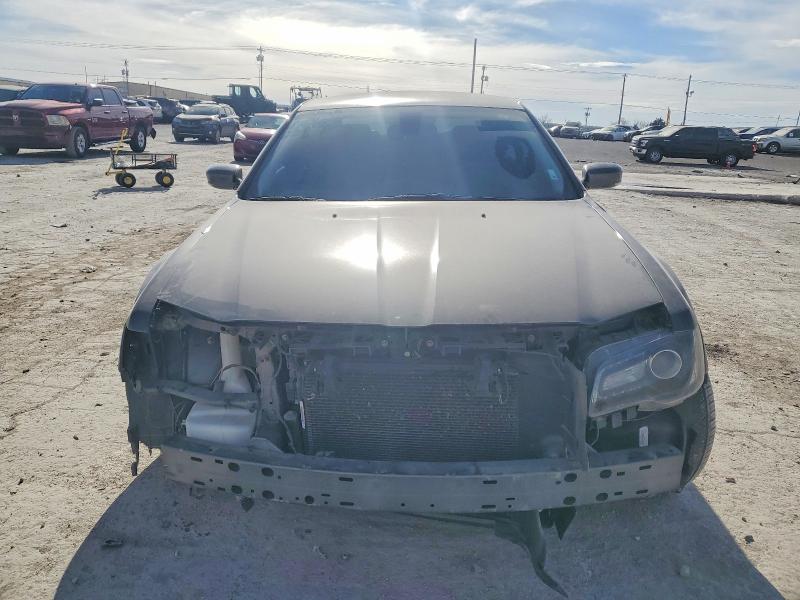 Zdjęcie 5 z aukcji – 2021 CHRYSLER 300 z VIN 2C3CCAAG4MH680125