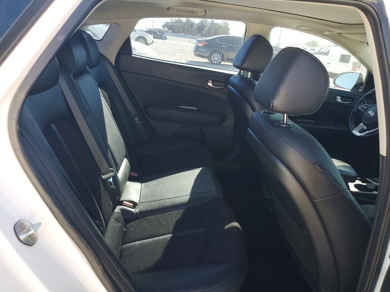 Photo 10 from auction – 2019 KIA OPTIMA LX with VIN 5XXGT4L33KG333197