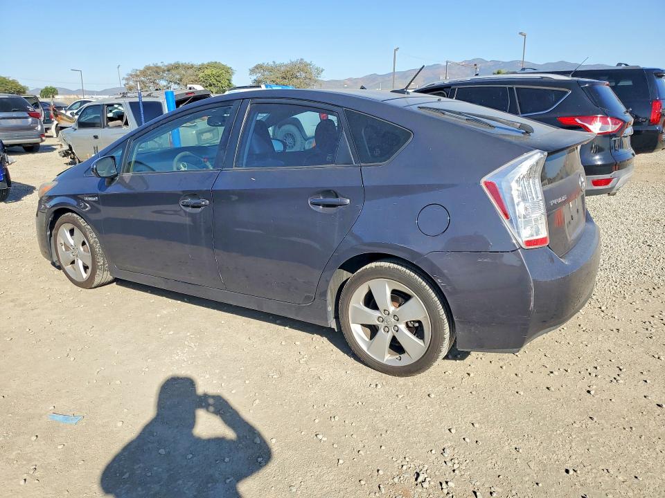 Photo 2 from auction – 2010 TOYOTA PRIUS with VIN JTDKN3DU0A0039066