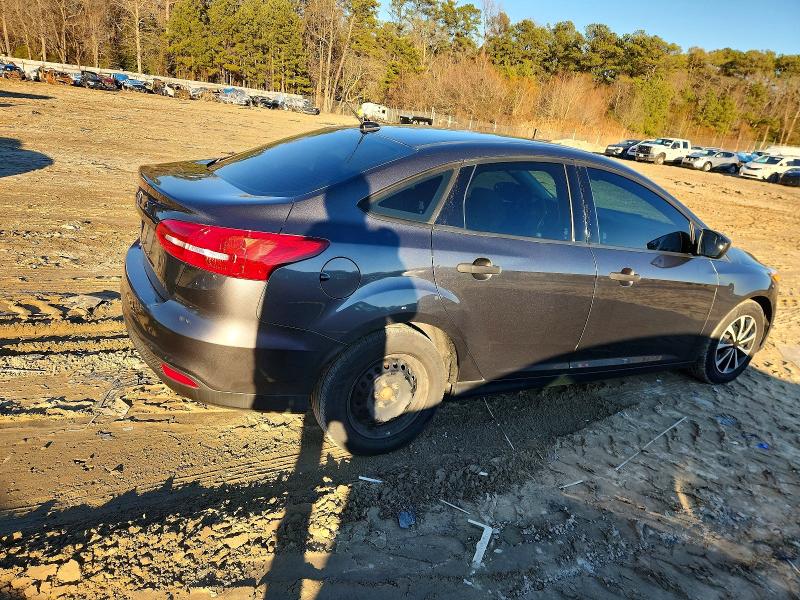 Photo 3 from auction – 2018 FORD FOCUS S with VIN 1FADP3E2XJL266706