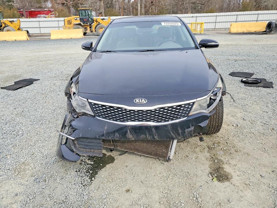 Photo 5 from auction – 2016 KIA OPTIMA with VIN 5XXGU4L35GG069209