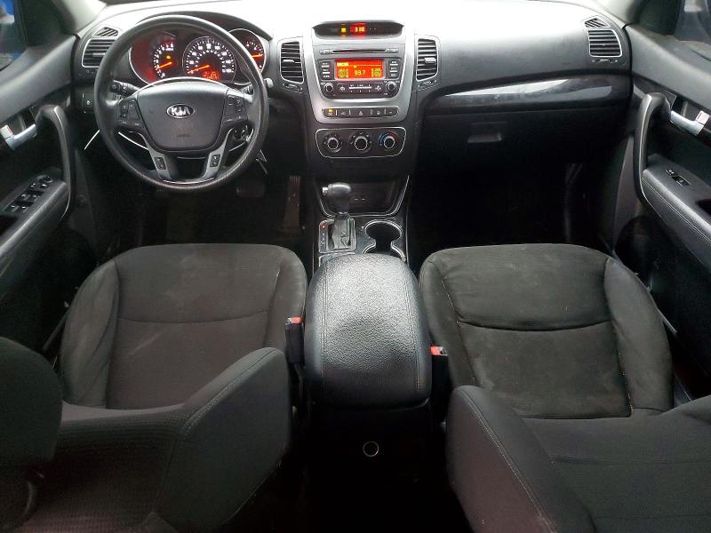 Photo 8 from auction – 2015 KIA SORENTO with VIN 5XYKTDA73FG596517
