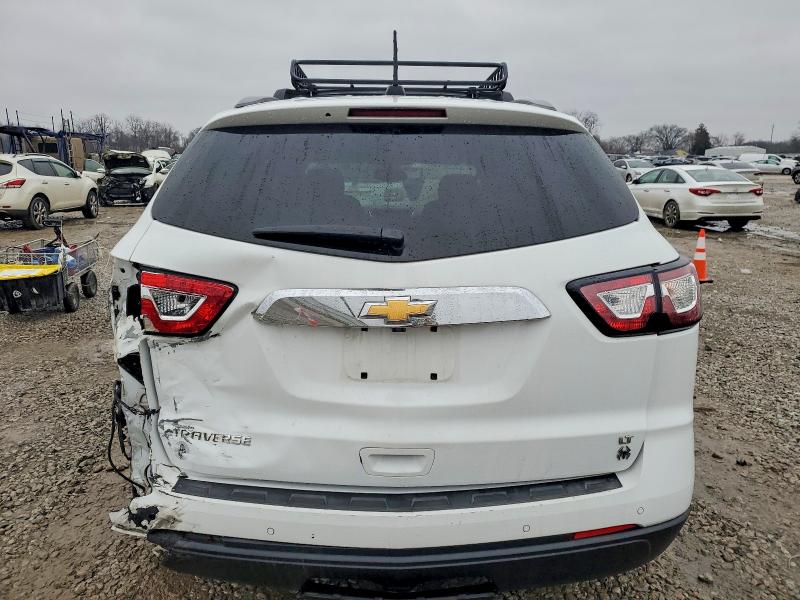 Photo 6 from auction – 2017 CHEVROLET TRAVERSE L with VIN 1GNKRGKD1HJ222227