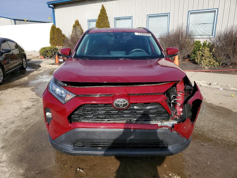 Photo 5 from auction – 2019 TOYOTA RAV4 XLE with VIN 2T3W1RFV0KW053570